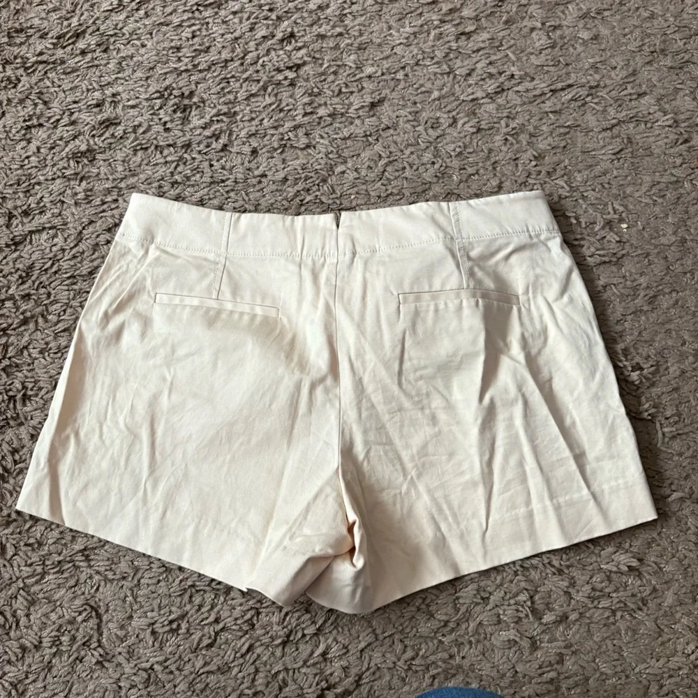 J.Crew Women's Cream Shorts NEW Sz 10 Tan Beige Flat Front